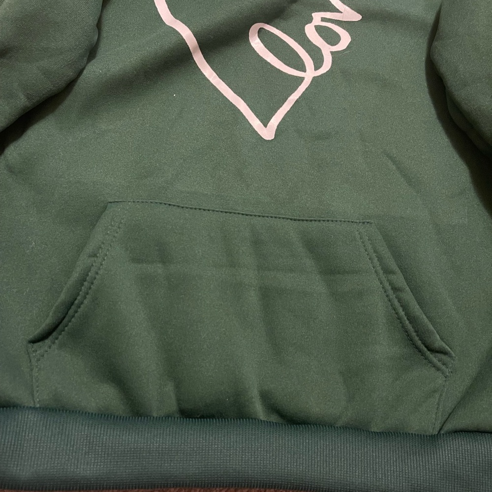 Dark green pull over sweatshirt with a heart - Picture 4 of 4